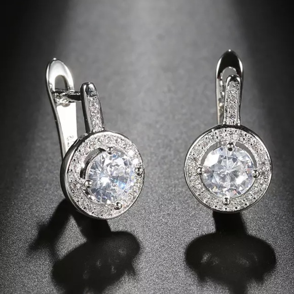 GOLD STUD 925 STERLING SILVER DIAMOND EARRINGS, WONDERFUL EARRINGS, WOW EARRINGS - Picture 2 of 4